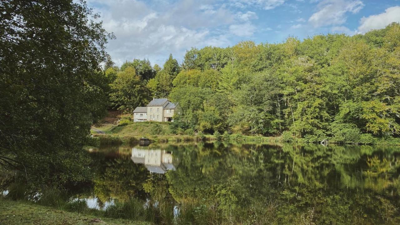 Appartement Aux Sources De La Chabanne Saint-Hilaire-les-Courbes 外观 照片